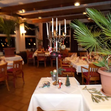 Und An Der Kost Hotel *