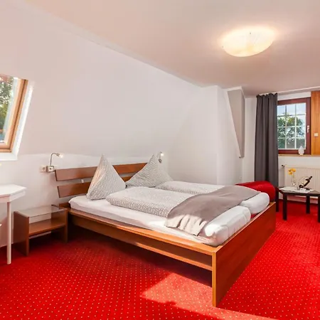 Und An Der Kost Hotel